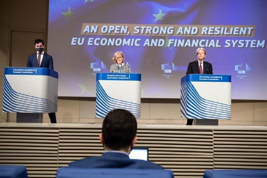 Valdis Dombrovskis, Executive Vice-President of the European Commission, Paolo Gentiloni and Mairead McGuinness, European Commissioners, on fostering the openness, strength and resilience of Europe’s economic and financial system