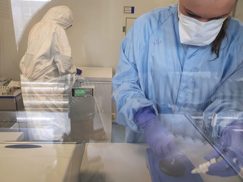 Koronavirus: Komisija mobilizira 123 milijuna eura za istraživanja i inovacije kako bi se suzbila opasnost od novih varijanti