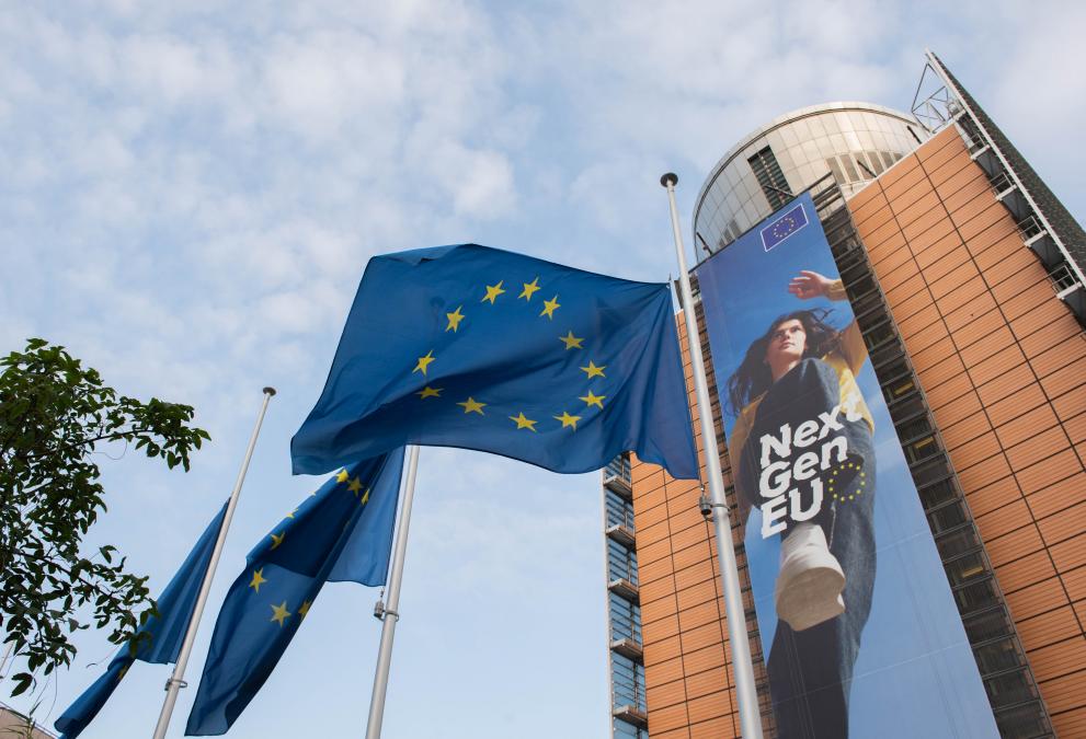 NextGenerationEU: Europska komisija će za financiranje oporavka do lipnja 2022. izdati dugoročne obveznice u iznosu od 50 milijardi eura