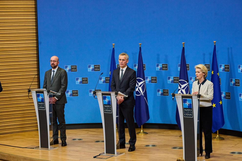 Izjava predsjednice Europske komisije Ursule von der Leyen na zajedničkoj konferenciji za medije s glavnim tajnikom NATO-a Jensom Stoltenbergom i predsjednikom Europskog Vijeća Charlesom Michelom