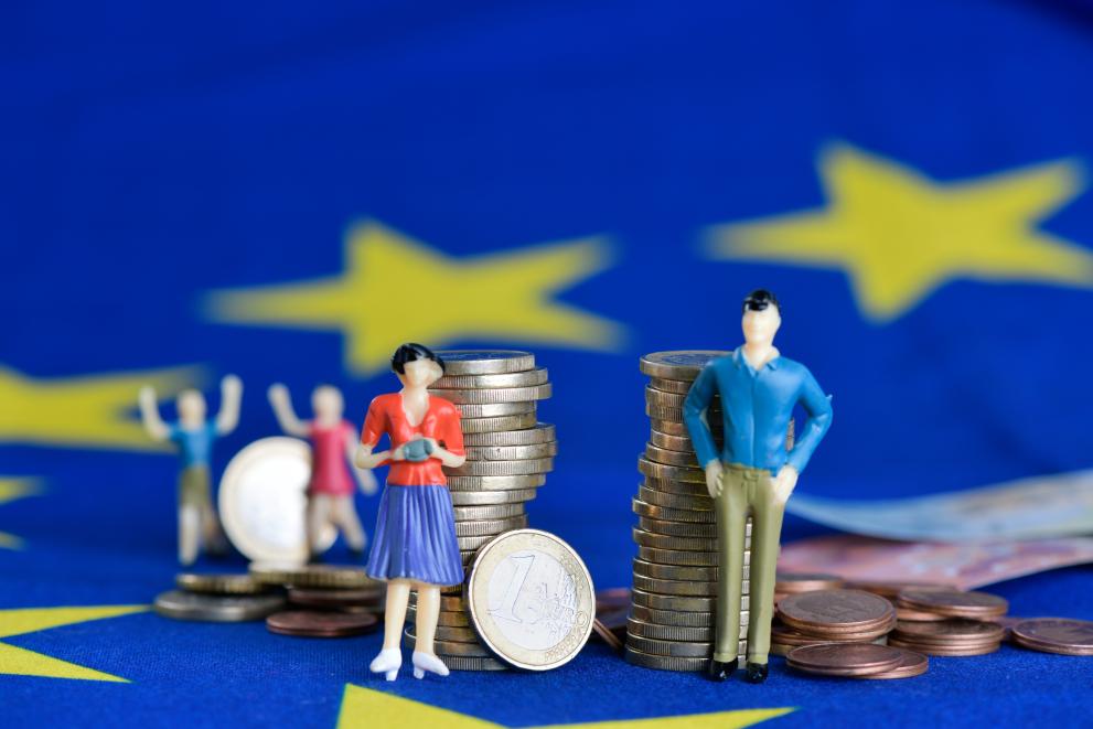 Dan jednakih plaća: transparentnost plaća ključna za uklanjanje rodno uvjetovane razlike u plaćama od 13 % u Europskoj uniji