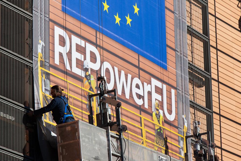 Komisija ulaže 3 milijarde eura u inovativne projekte u području čistih tehnologija u sklopu plana REPowerEU radi energetske neovisnosti Europe o ruskim fosilnim gorivima
